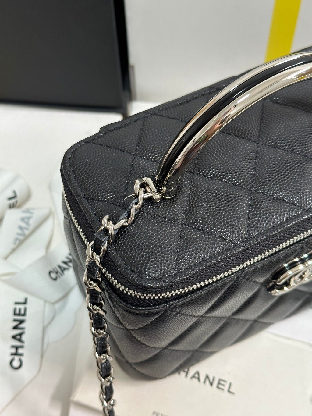 CHANEL MINI VANITY TOP HANDLE CASE 17 IN BLACK CAVIAR SKIN SILVER-TONE PLATED METAL