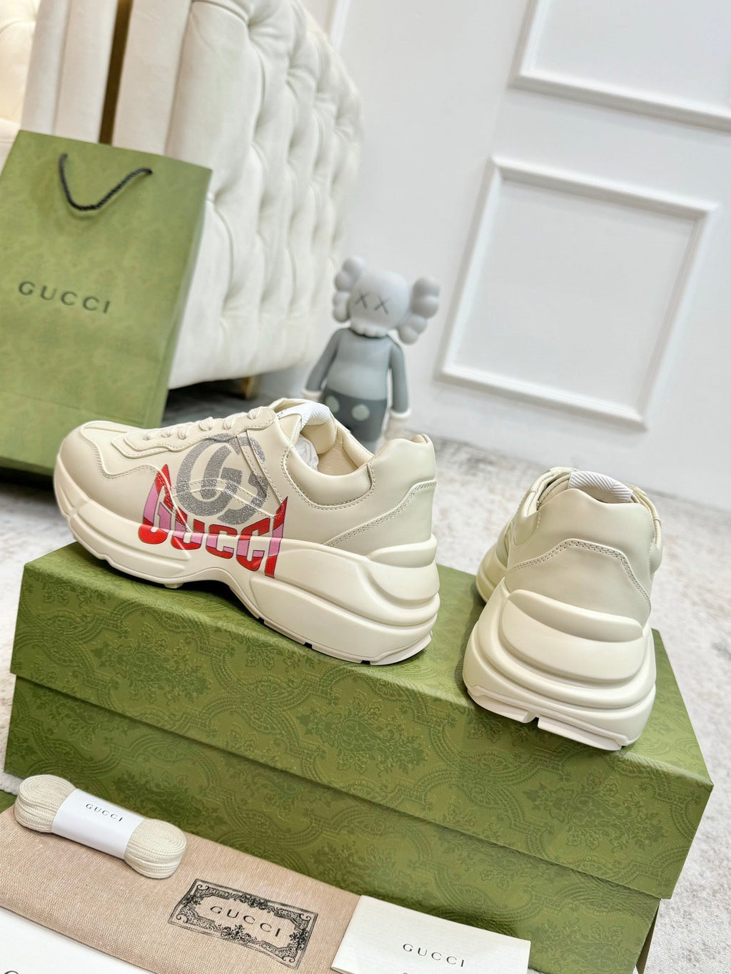 GUCCI RHYTON TRAINER WHITE LAMBSKIN WITH H LETTER