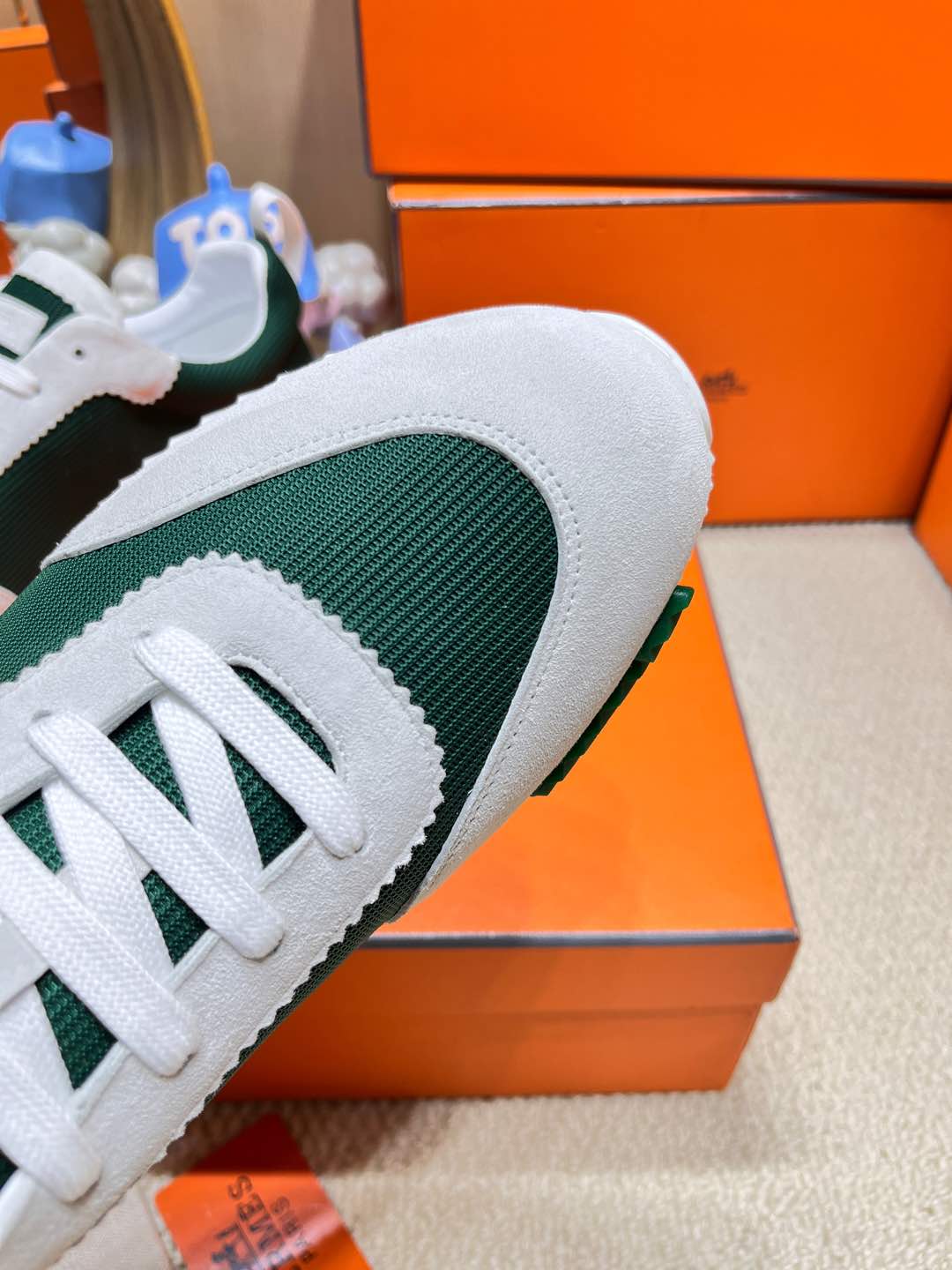 HERMES BOUNCING SNEAKER IN PALE GRAY SUEDE AND GREEN FOREST KNIT