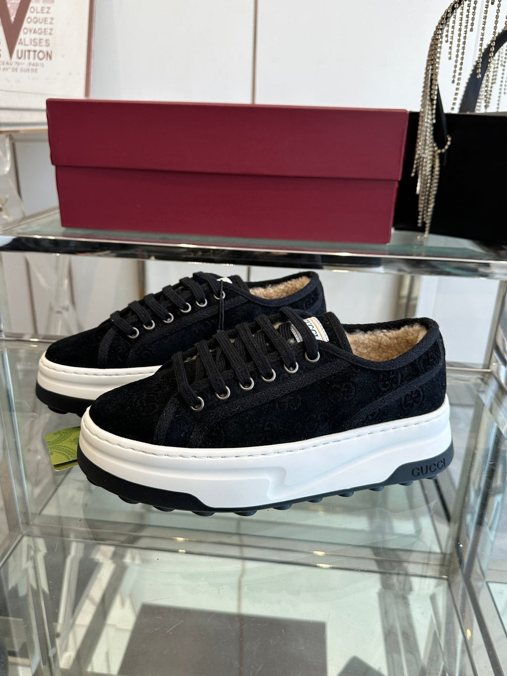 GUCCI SNEAKER IN BLACK CANVAS WITH BEIGE FLEECE LINING