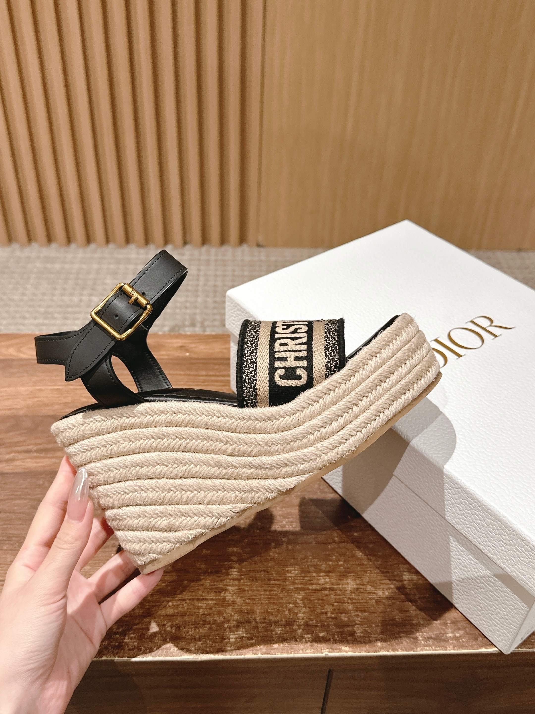 DIOR DWAY WEDGE SANDAL IN BLACK EMBROIDERED COTTON RAFFIA SOLE
