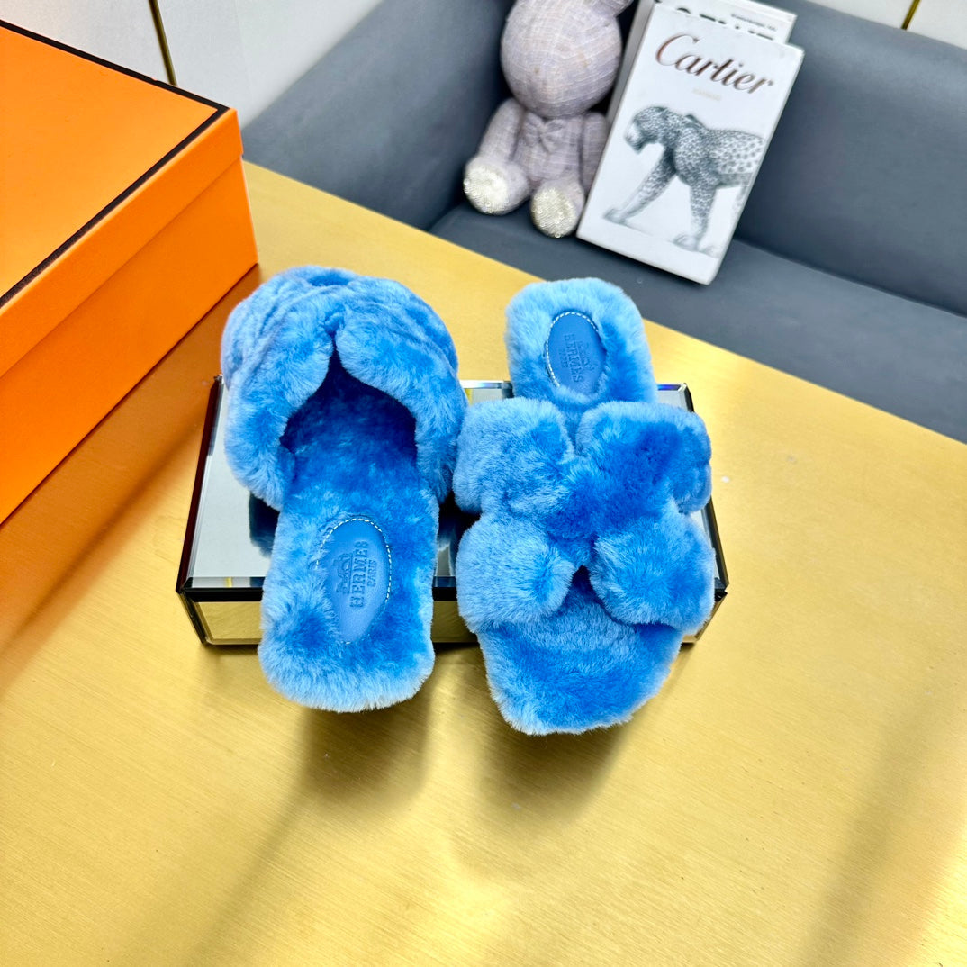 HERMES 0RAN SHEARLING SANDALS OCEAN BLUE