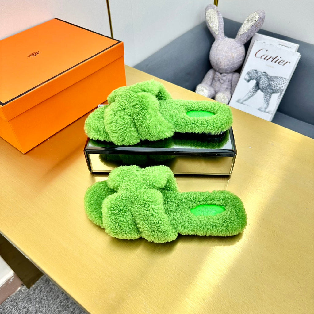 HERMES 0RAN SHEARLING SANDALS CHARTREUSE GREEN