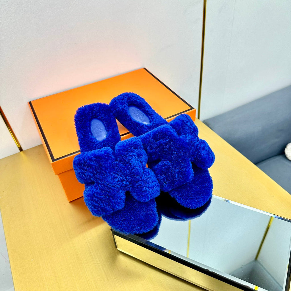 HERMES 0RAN SHEARLING SANDALS INDIGO BLUE