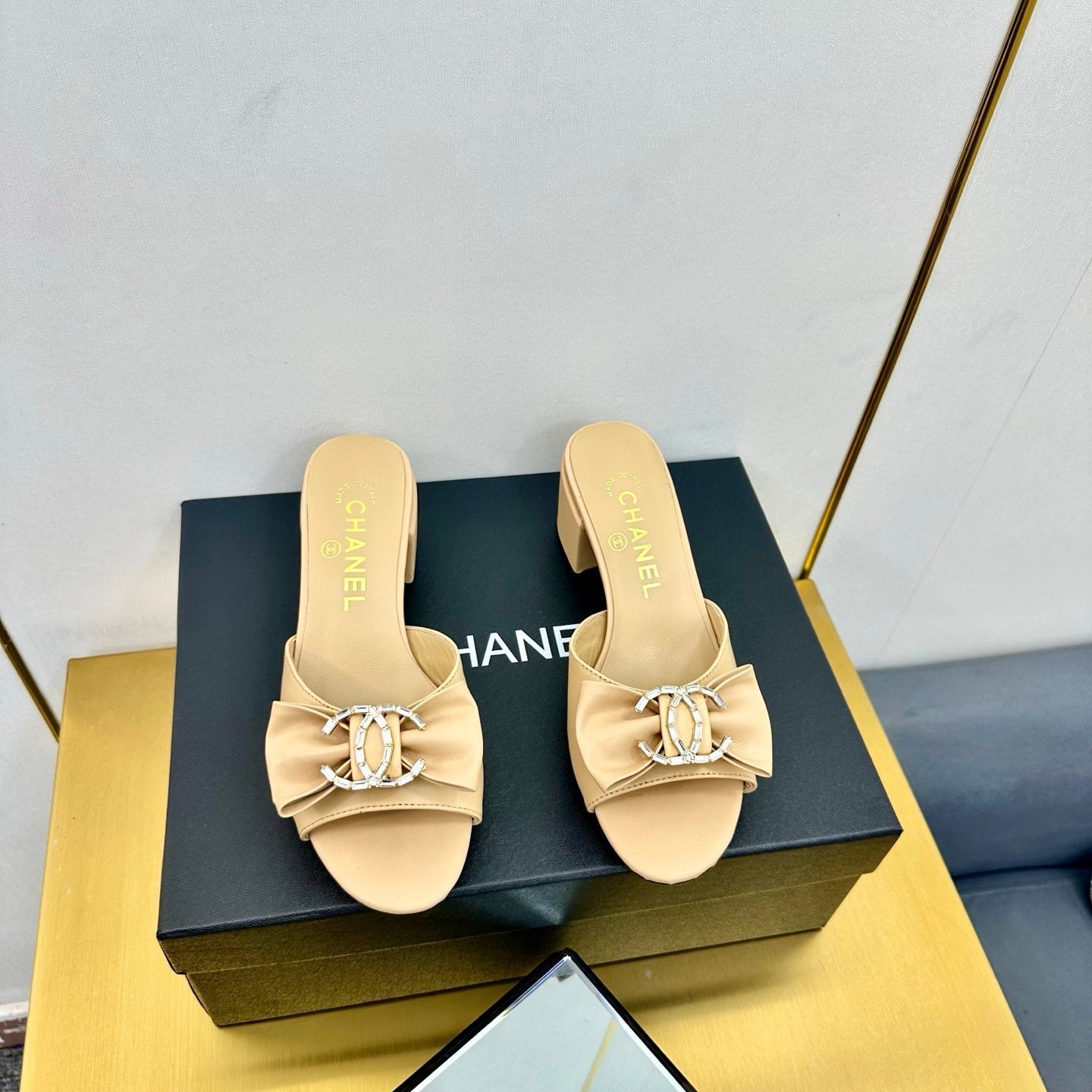 CHANEL BOWKNOT RHINESTONES MID HEEL MULE IN FLAX YELLOW CALFSKIN