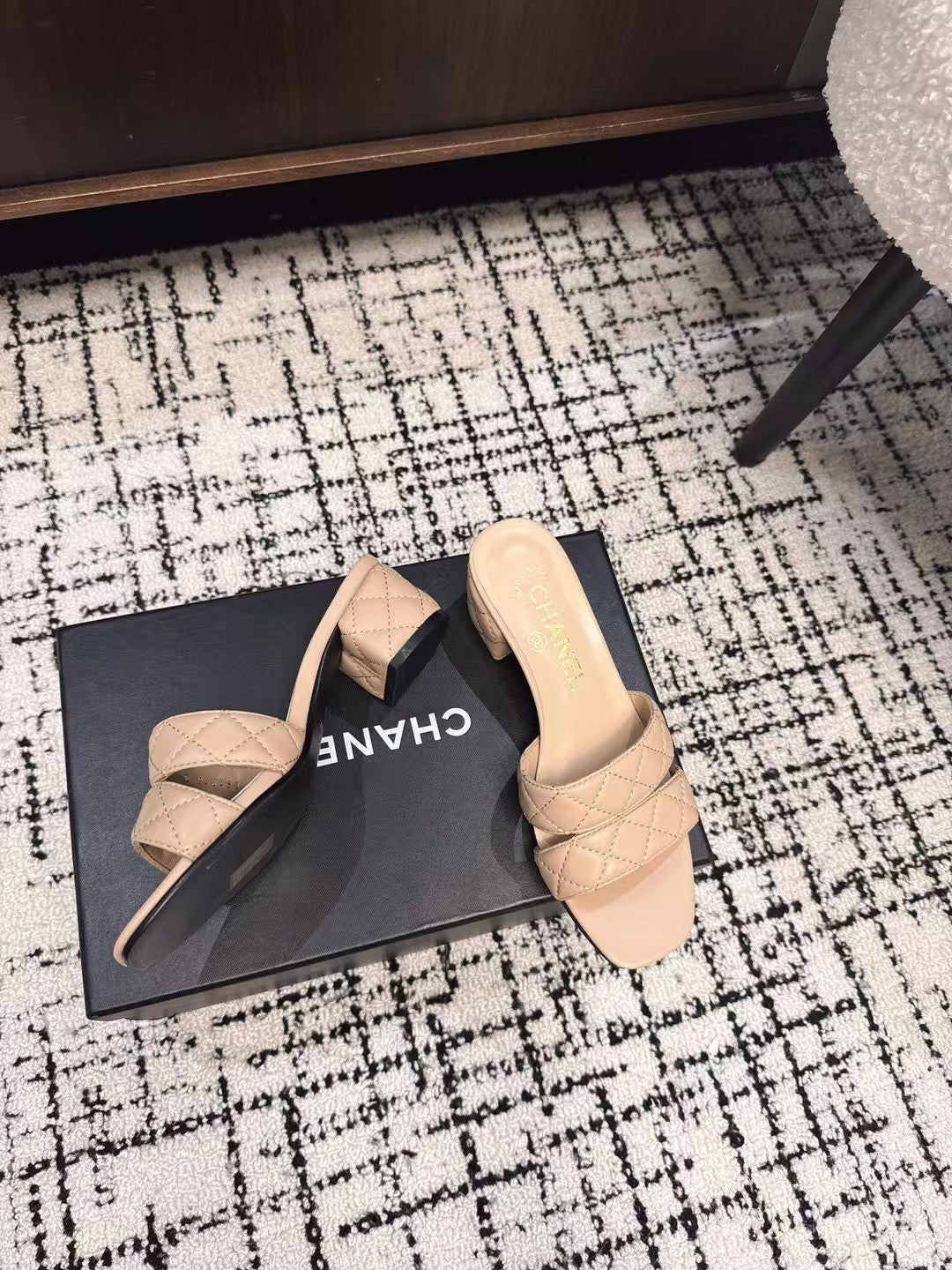 CHANEL MID HEEL MULES IN MACAROON BEIGE SHEEPSKIN