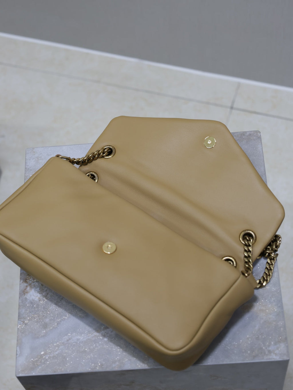 YSL 25S CALYPSO HANDBAG 26 IN LIGHT BROWN LAMBSKIN GOLD HARDWARE