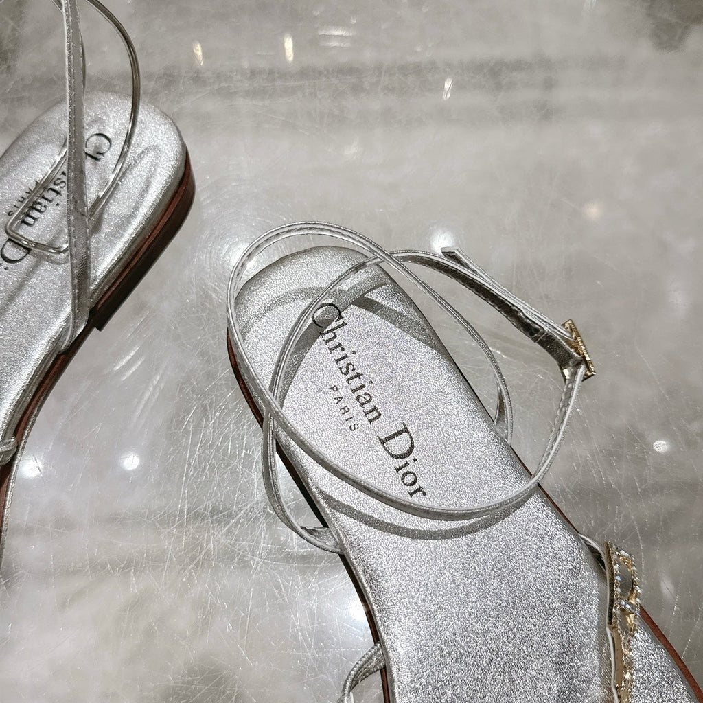 DIOR FLAT SANDALS 25S IN SILVER CALFSKIN RHINESTONES STRAP